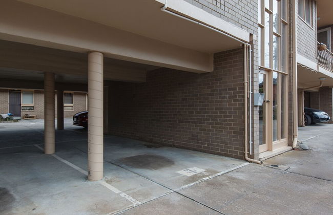 Heart of Ormond Apartment by Ready Set Host - Photo 20