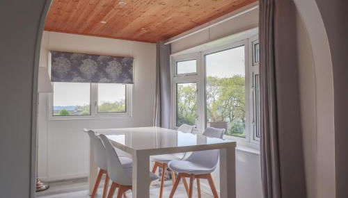 The Little House - Photo 3