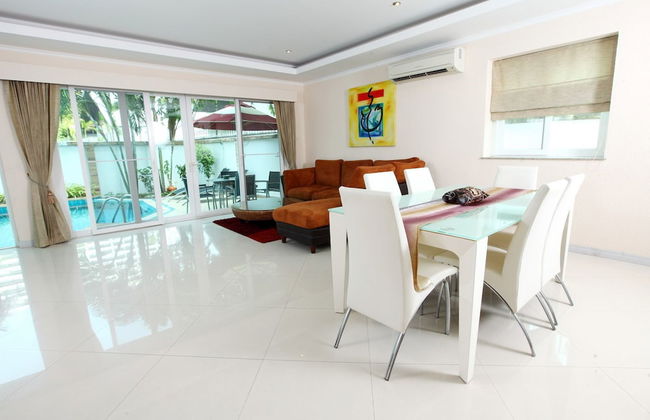 Hidden Palm Pool Villas - Photo 33