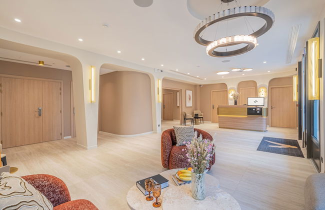 Yuna Porte Maillot - ApartHotel - Photo 3