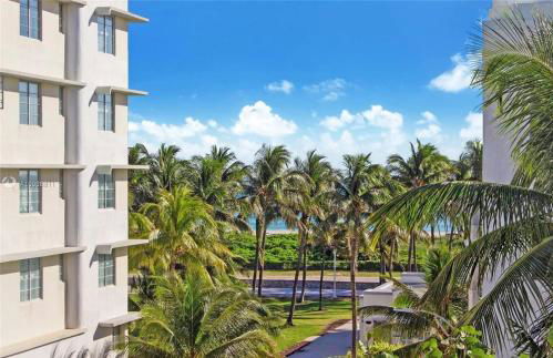 The Collins - Beachfront Bliss & Art Deco Ocean View - Foto 18