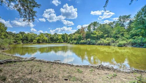 Hand-Built Black Fork Cabin 2 with Fire Pit! - Foto 3