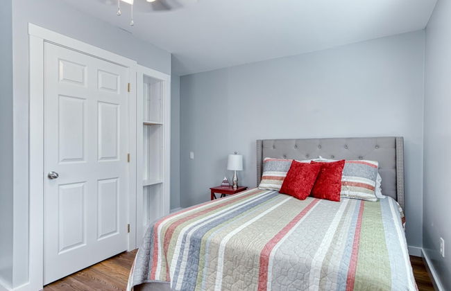 4BR Lodge on Wolf Creek – Fishing, Hiking, New River Fun & Hokie Weekends - Foto 7