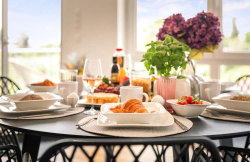 Golden Poodle Luxusappartment am Neuen Schloss Tettang - Foto 5