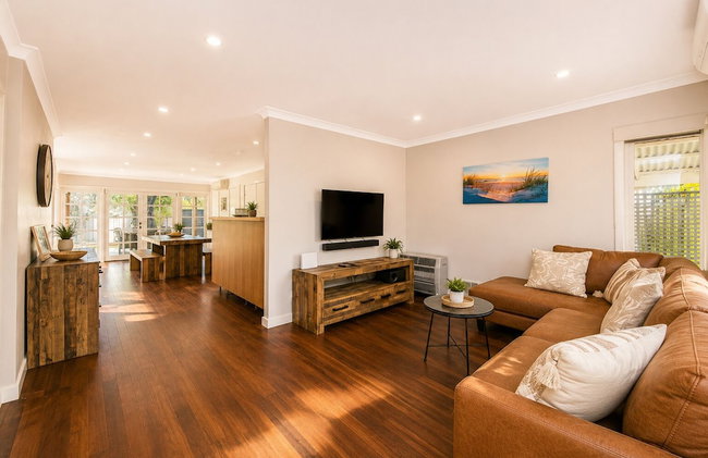 Willmott Beach House - Photo 17