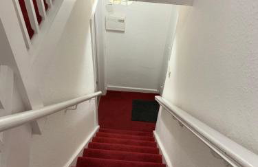 Spacious semi detached house - Photo 40