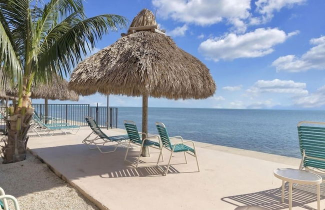 Updated Unit With Beautiful Florida Bay Sunsets 1 Bedroom Condo by RedAwning - Photo 39