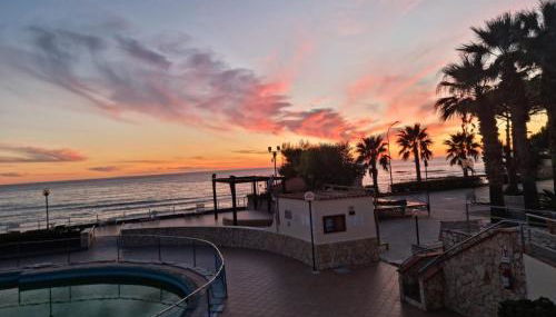 Villa con piscina in parco privato - Foto 2