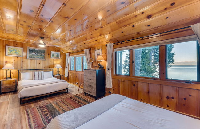 Lakefront Haven by Avantstay Minutes to Ski Resorts Private Dock Boat - Photo 27