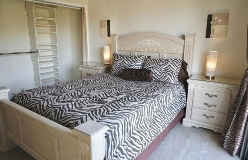 Quiet Hilltop Home With Stunning Hill Top And Valley Views - Foto 19