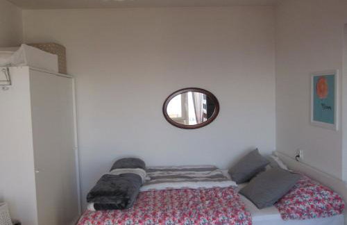 Plesivica Hillside Holiday Home with Hot -Tub - Foto 26