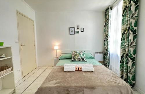 Polichinelle Hyper Centre - Wifi - Balcon & Parking Proche - Foto 2