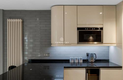 Cosy Family Home Near Thorpe Park & Legoland - Foto 9