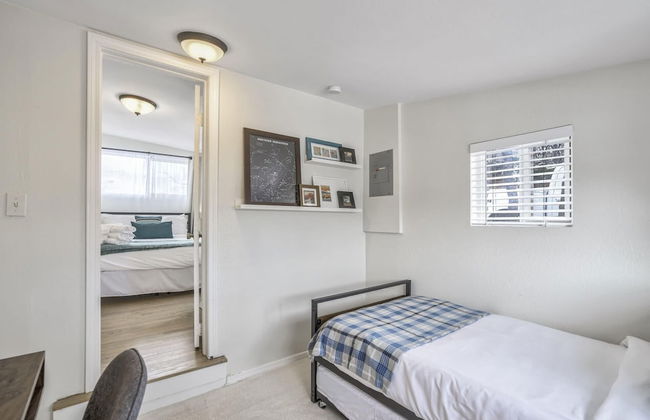 3bd1 Mile to Garden of the Godstraveler's Home - Photo 6