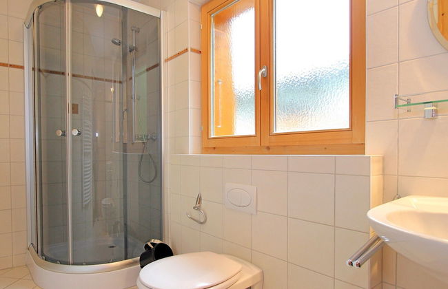 Chalet in Alps Near Ski Lift and Sauna - Photo 15