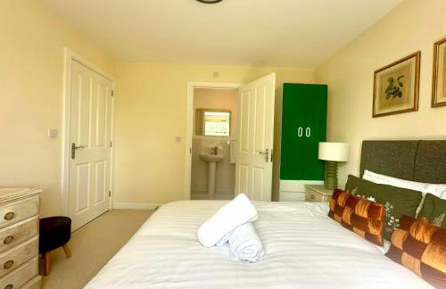 Charming 3 bedroomed House in Bicester sleeps 6 - Foto 16