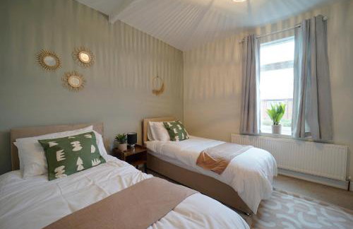 Spacious 4 bed town house in central Wetherby, sleeps 9, perfect for contractors or groups - Foto 9