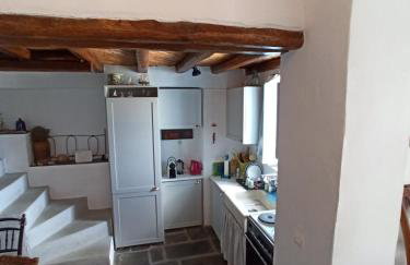 Traditional stone house with breathtaking view - Foto 14