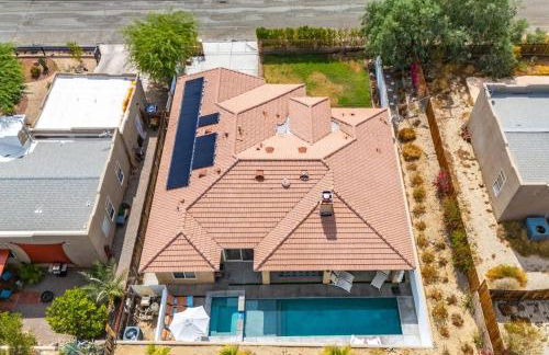 The Desert Gem Pool Spa Gated Home - Photo 66