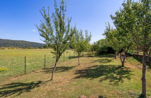 2 Bedroom Beautiful Home In Plaski - Photo 23