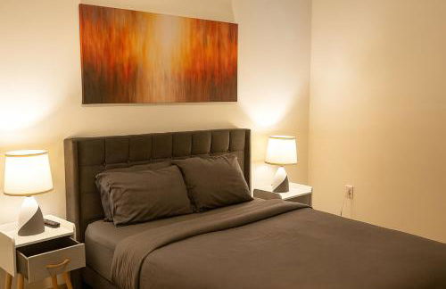 Upscale 2BR Apt Rooftop Deck and Fitness - Foto 2