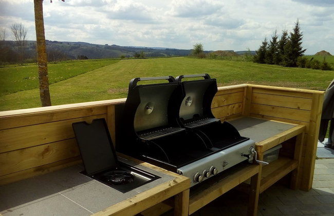 Beautiful, Luxury Home with Sauna, Hot Tub, Private Bathrooms - Photo 39