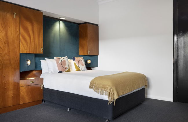 Regents Court Sydney - Photo 17