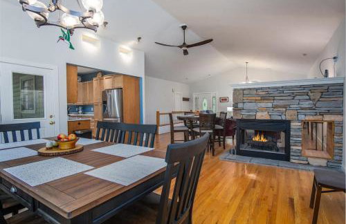 Hummingbird Hideaway · Hummingbird Hideaway in Connestee Falls - Foto 1