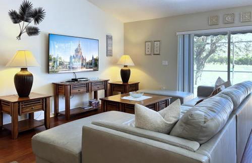 Lovely Lakeside 4-bed Pool Home At Villa Sol-3125 4 Bedroom Home by RedAwning - Foto 22