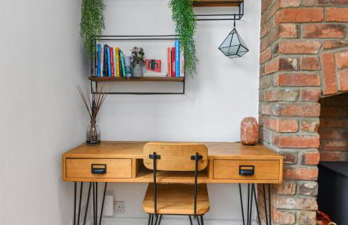 Convenient 3-Bed Near Bingham Station & Town Centre - Foto 8