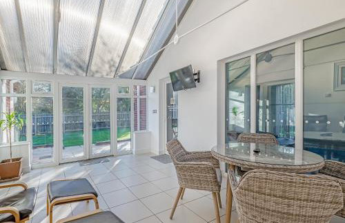 The Beeches - Photo 3