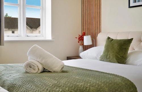 Thames Family Retreat, 2 bed house, Sleeps 6, with Parking and Garden - Foto 8