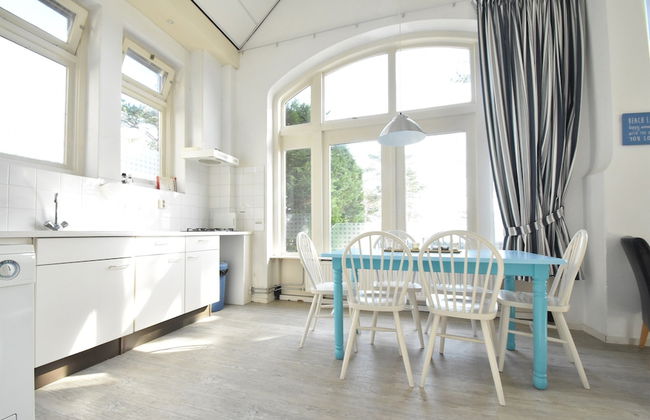 Quaint Holiday Home in Bergen aan Zee near Sea - Photo 13
