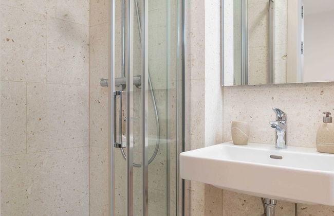 Spacious Povljana Apartment With Sea View and Terrace - Foto 22