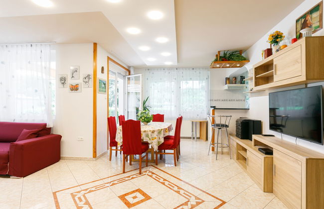 2 bedroom House in Kőröshegy with private pool and garden - Photo 13