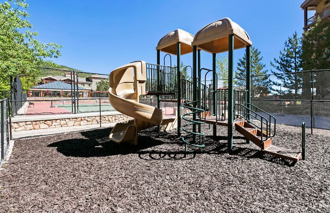 White Pines 1-BD Penthouse at Westgate - Tycoon - Photo 24