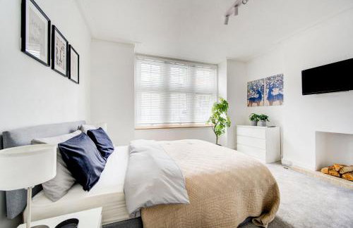 Beautiful 2 bed apartment in central London - Photo 4