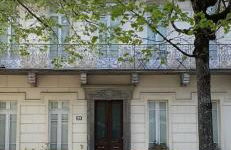 Ground Floor - Hauseman Building close to Thermes - Foto 25