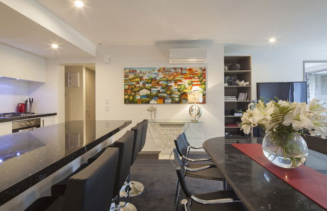 22 Hallenstein Apartments by Staysouth - Photo 22