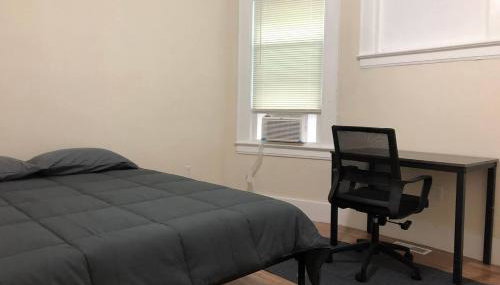 Spacious and private apartment with 3 bedrooms and 1 bathroom near Newark International Airport EWR and New York City, MetLife Stadium FIFA World Cup 20 minutes away - Foto 3