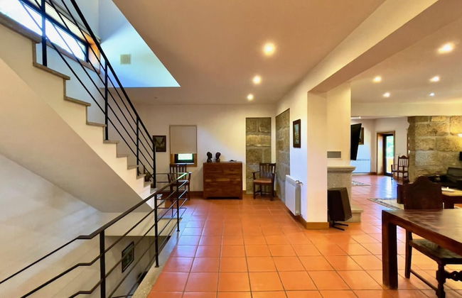 Stunning Villa Portugal Private Pool Diving Board - Photo 26