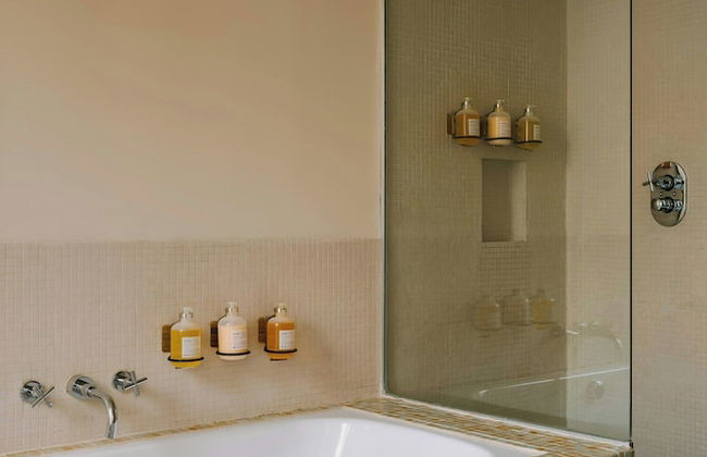 Chambers Hotel Central Park South, Sonder by Marriott Bonvoy - Photo 63