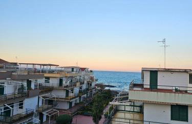 SunTan - Waves and Peaks Retreat - Photo 30