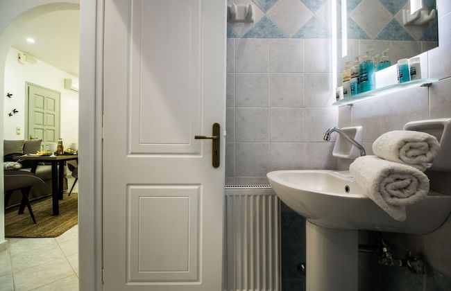 Exclusive Studios Naxos Town - Photo 39