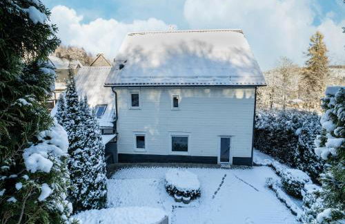 Spacious holiday home in Winterberg with terrace - Foto 7