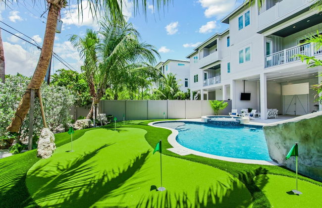 The 19th Hole in Siesta Key - Photo 4