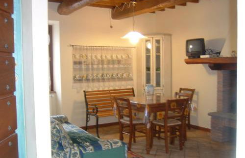 Blue House Near Bagnoregio-overlooking the Umbrian Mountains and Tiber Valley - Foto 53