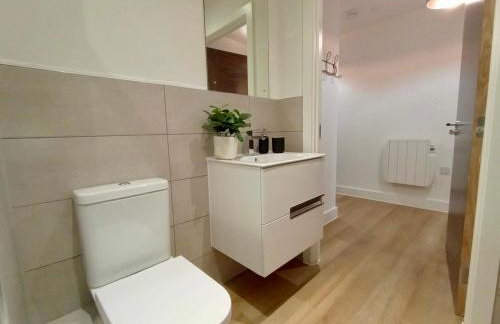 Luxury 2 Bed 2 Bath Flat Near Old Trafford - Foto 17