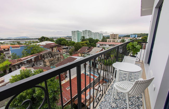 The Acapella Condo by Acomodo - Photo 29