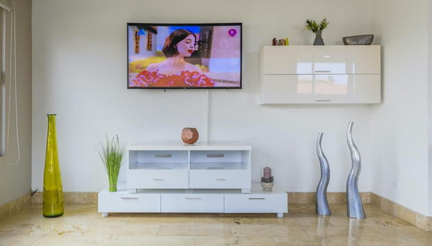 4BR 3BA w Pool Sleeps 10 200m From Eagle Beach - Foto 3, Habitación